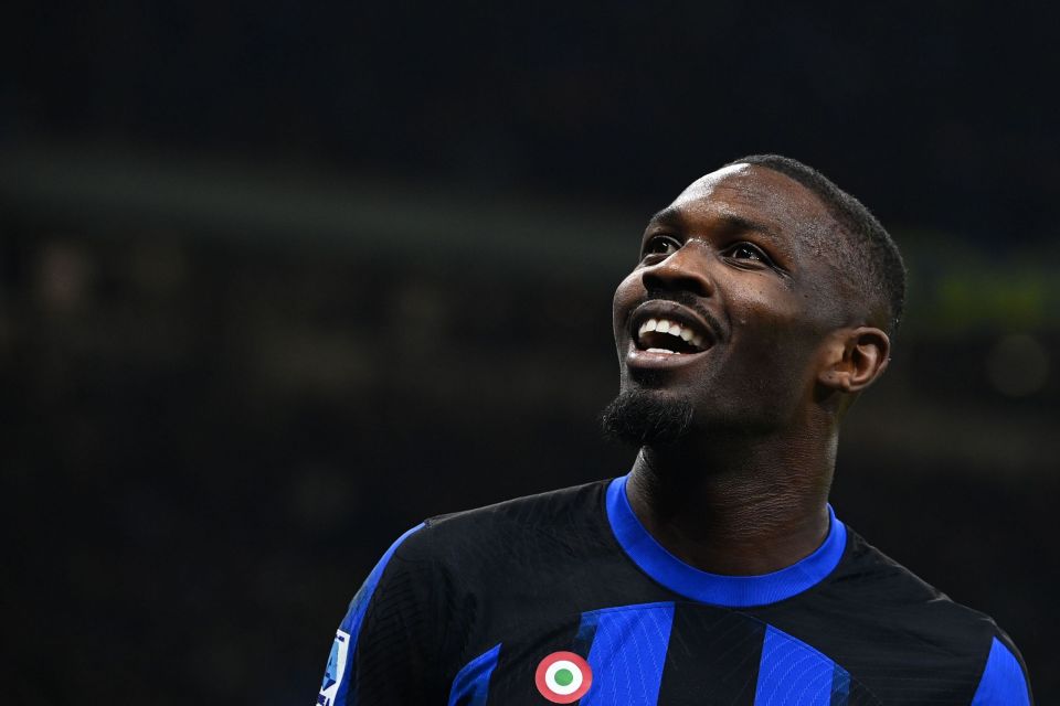 沃和格罗索, 场挑战科莫