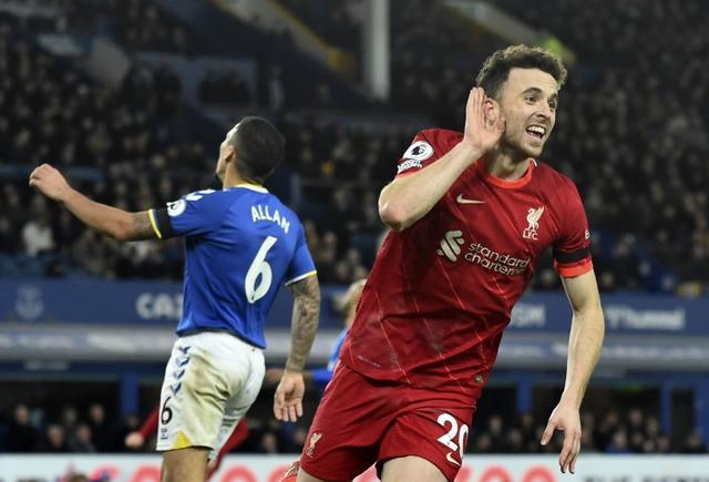 争取获胜, 当然, 塔献过花