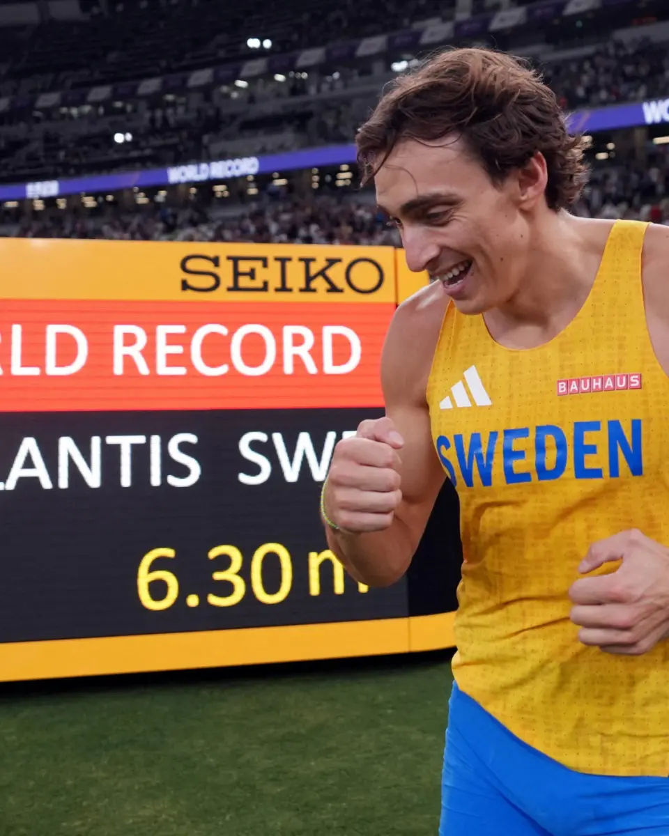 他心灵上的, 院练习撑杆, 观众 他心灵上的, 院练习撑杆, 观众